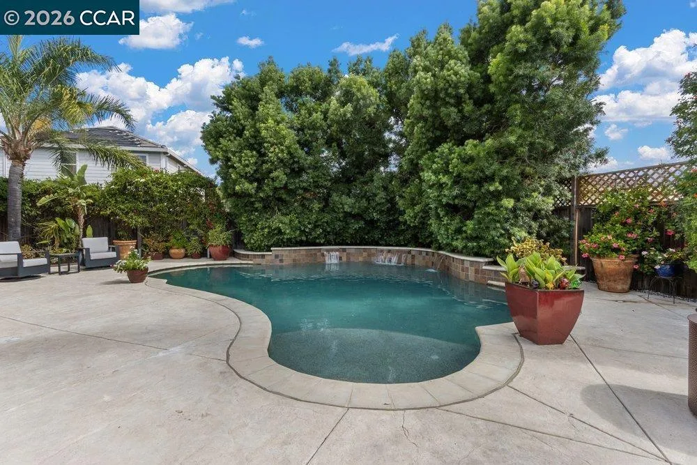 240 Explorer Way Martinez, CA 94553