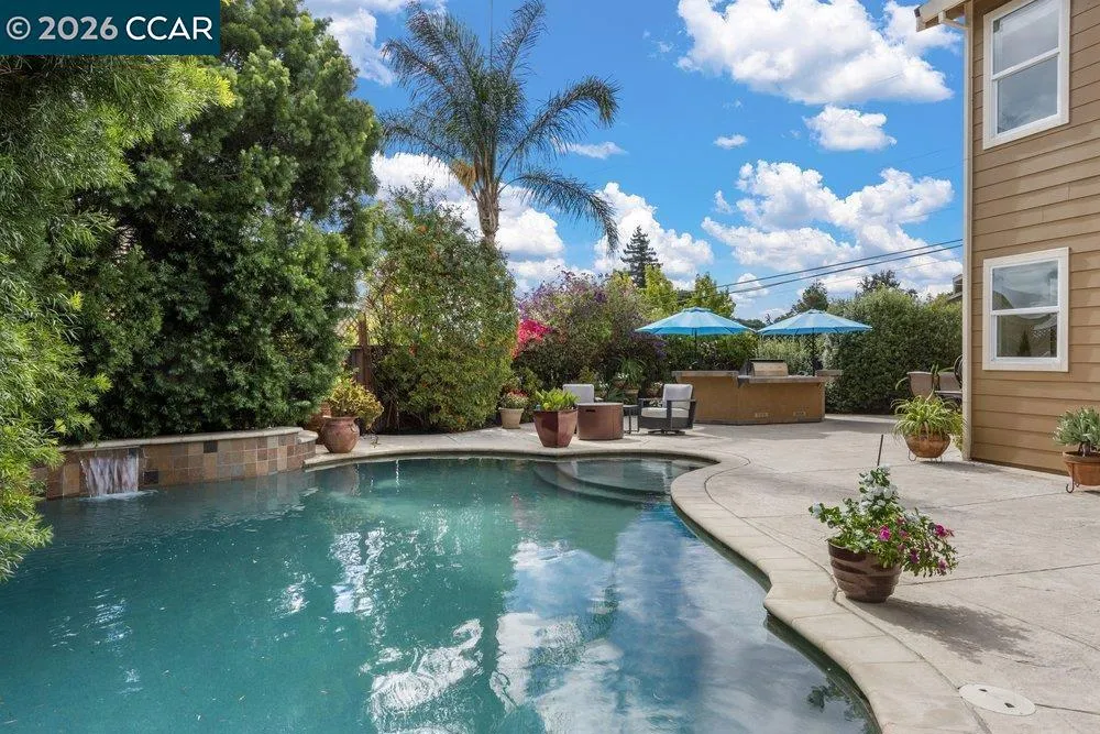 240 Explorer Way Martinez, CA 94553