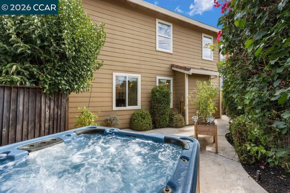 240 Explorer Way Martinez, CA 94553