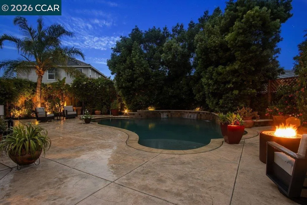 240 Explorer Way Martinez, CA 94553