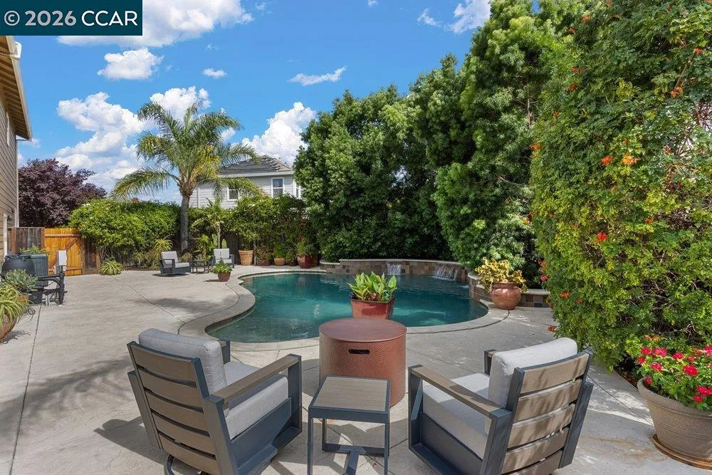 240 Explorer Way Martinez, CA 94553