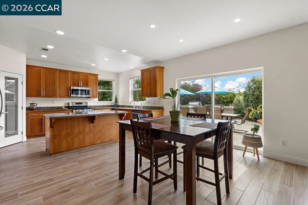 240 Explorer Way Martinez, CA 94553