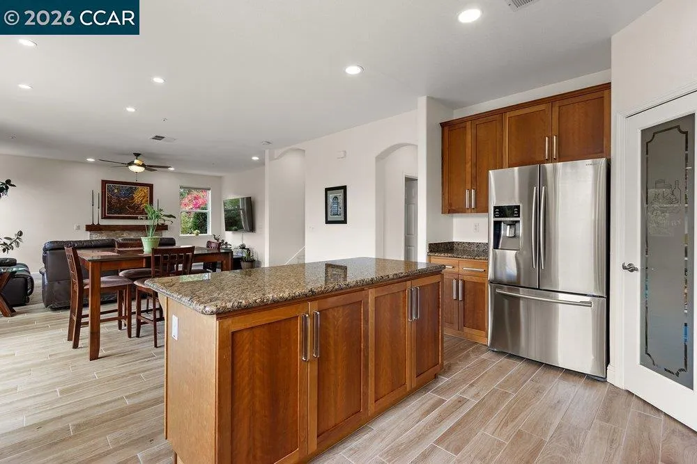 240 Explorer Way Martinez, CA 94553