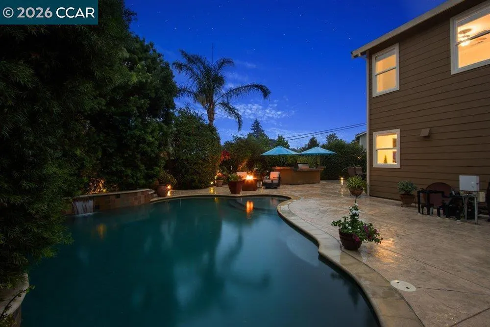 240 Explorer Way Martinez, CA 94553