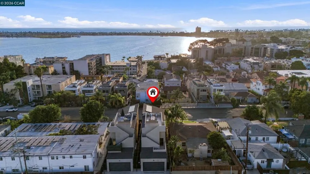 3937 Haines St San Diego, CA 92109