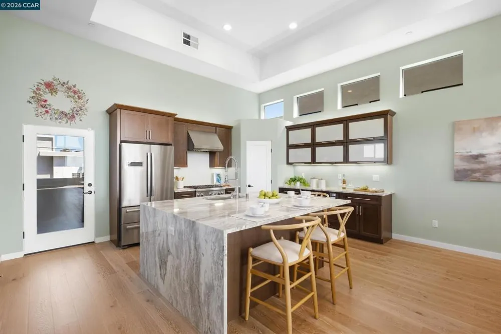 3937 Haines St San Diego, CA 92109