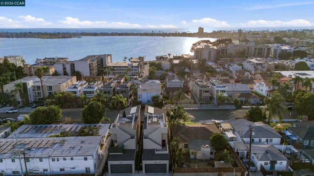 3937 Haines St San Diego, CA 92109