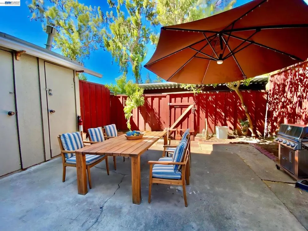 92 Hemlock Ln Milpitas, CA 95035