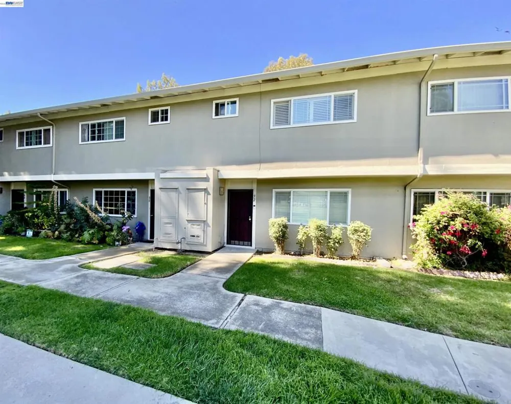92 Hemlock Ln Milpitas, CA 95035