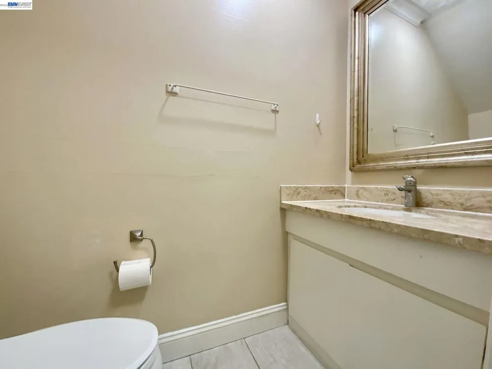 92 Hemlock Ln Milpitas, CA 95035