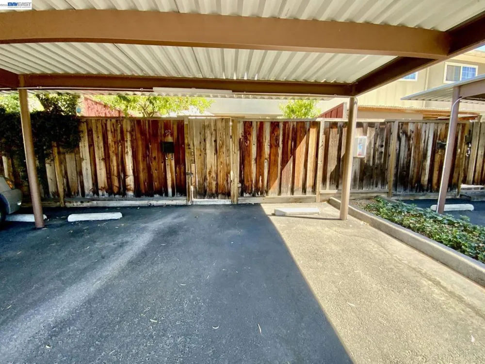 92 Hemlock Ln Milpitas, CA 95035