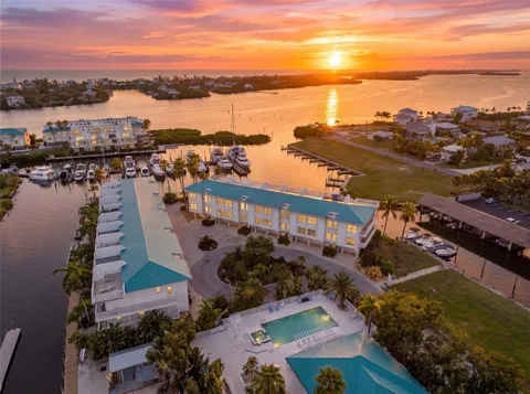 8284 HARBORSIDE CIRCLE #8284