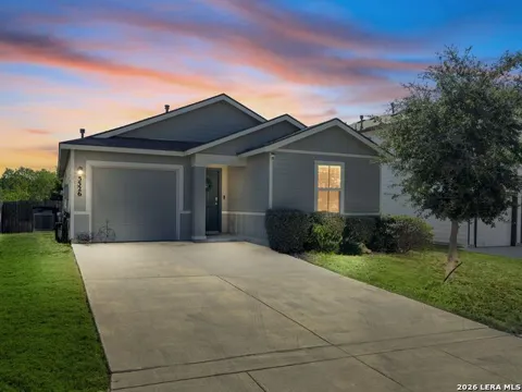 5526 Rosillo Gate