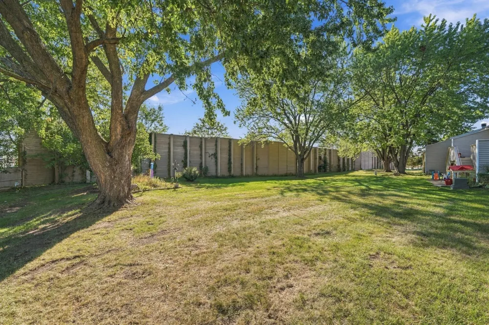 7525 Whitney Drive Apple Valley, MN 55124