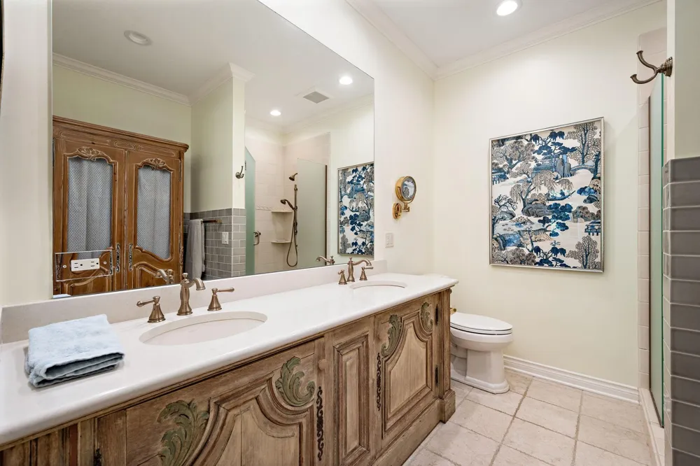 130 Lakeview Road E Chanhassen, MN 55317