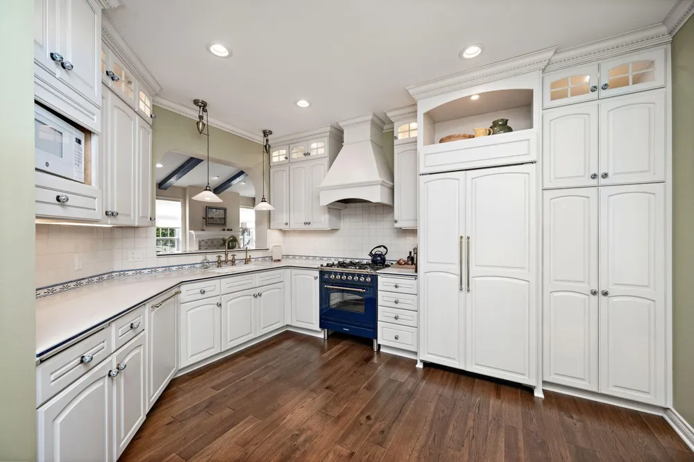 130 Lakeview Road E Chanhassen, MN 55317