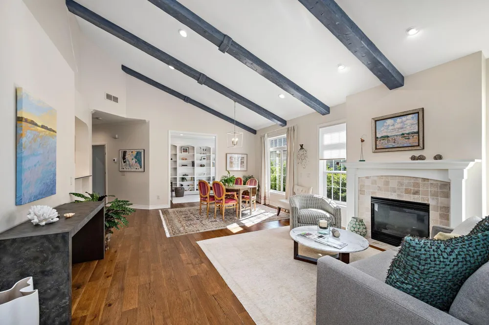 130 Lakeview Road E Chanhassen, MN 55317