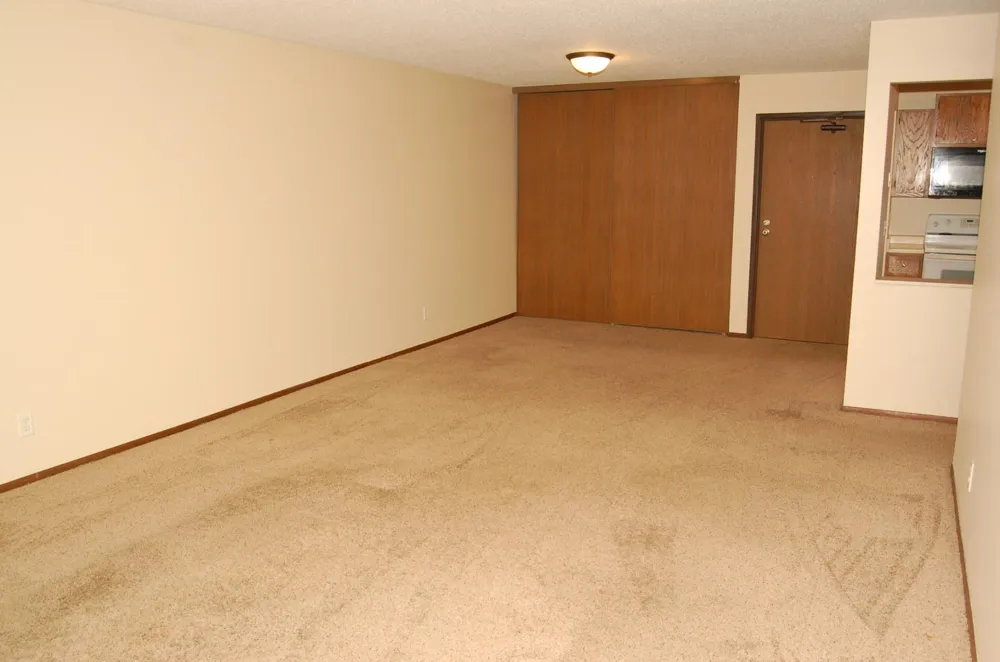 1887 Silver Bell Road #318 Eagan, MN 55122