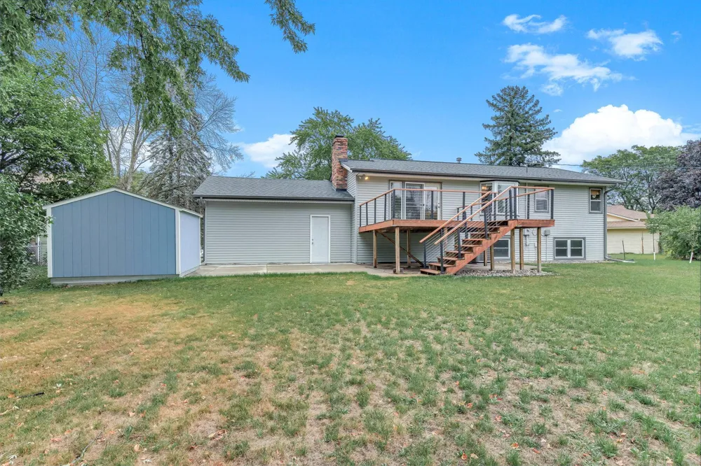 13949 Gauntlet Court Apple Valley, MN 55124