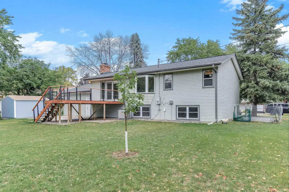 13949 Gauntlet Court Apple Valley, MN 55124