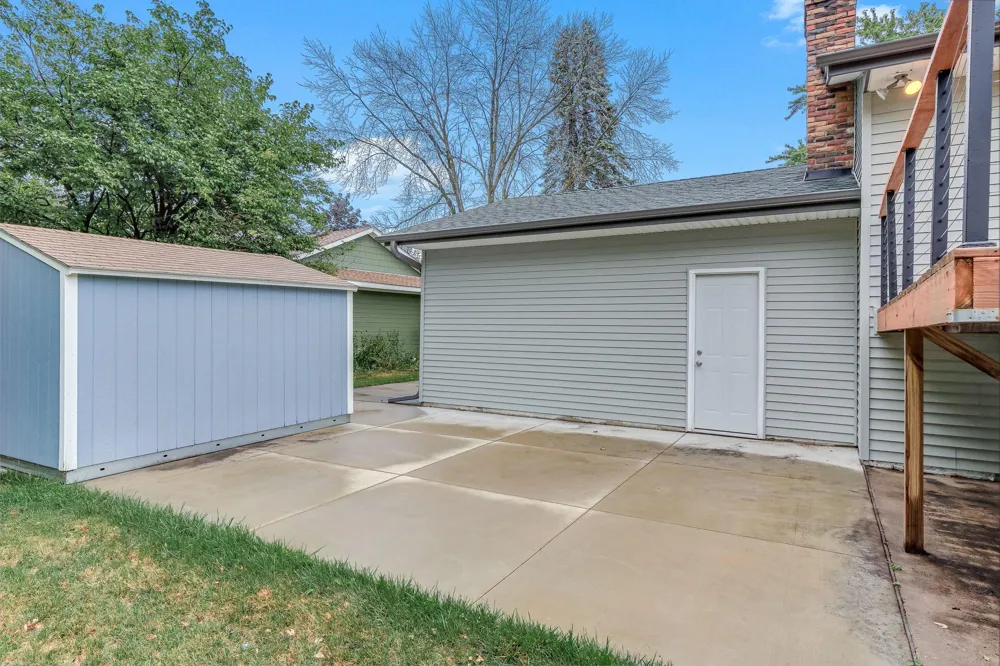 13949 Gauntlet Court Apple Valley, MN 55124