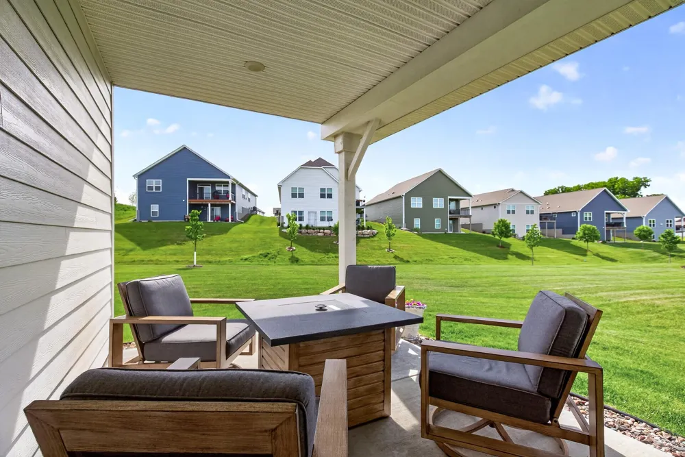 18374 Hamby Way Lakeville, MN 55044