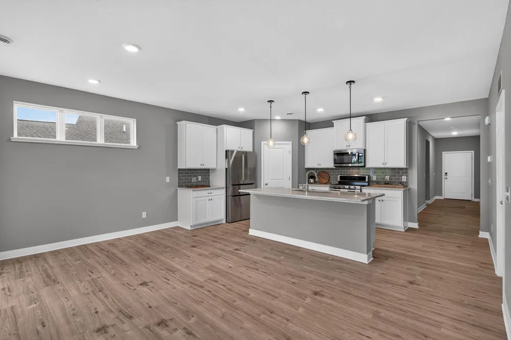 18374 Hamby Way Lakeville, MN 55044