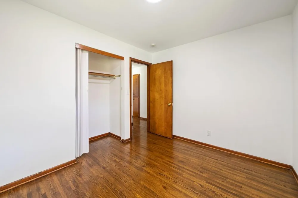 2727 Woodbridge Street Roseville, MN 55113