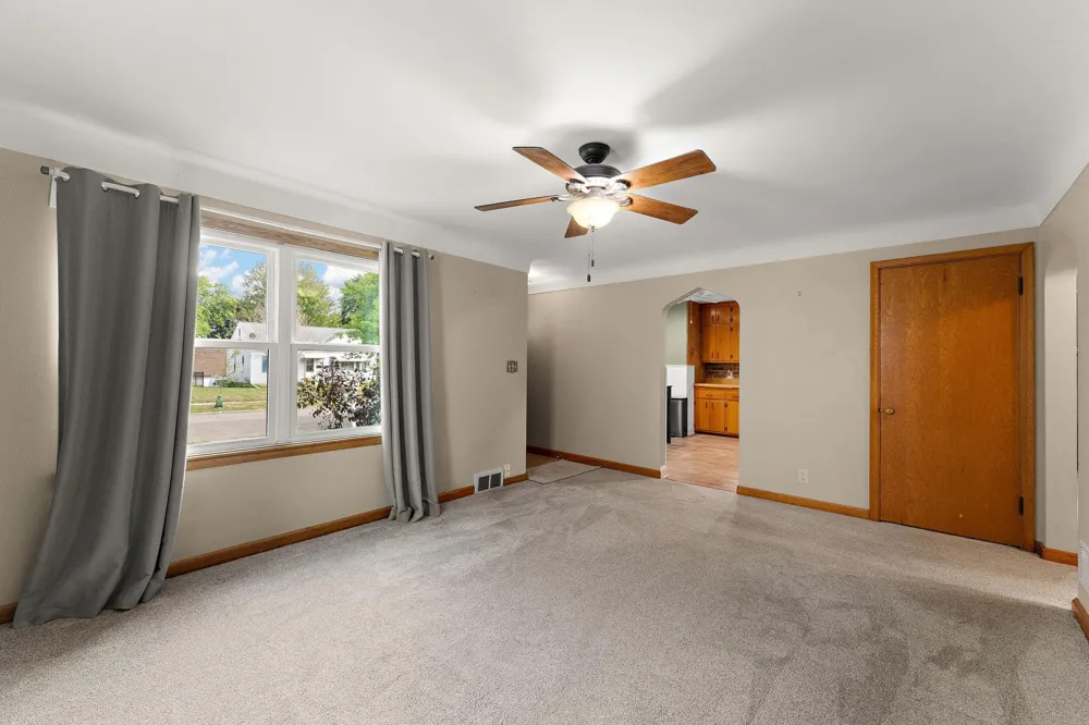 828 3rd Avenue S South Saint Paul, MN 55075