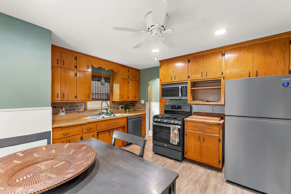828 3rd Avenue S South Saint Paul, MN 55075