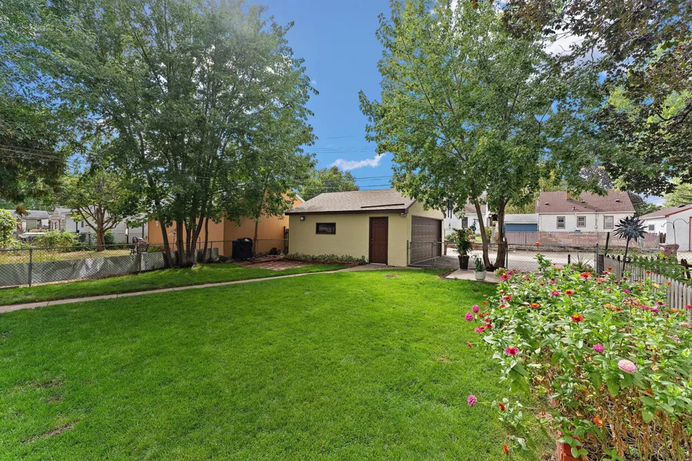 828 3rd Avenue S South Saint Paul, MN 55075