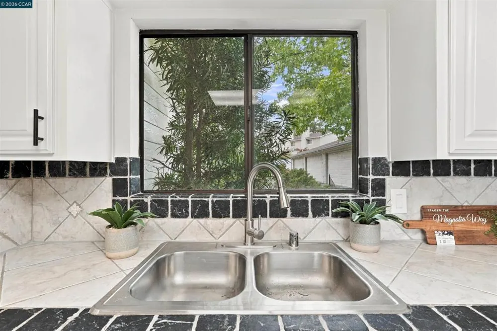 39 Janin Pl Pleasant Hill, CA 94523