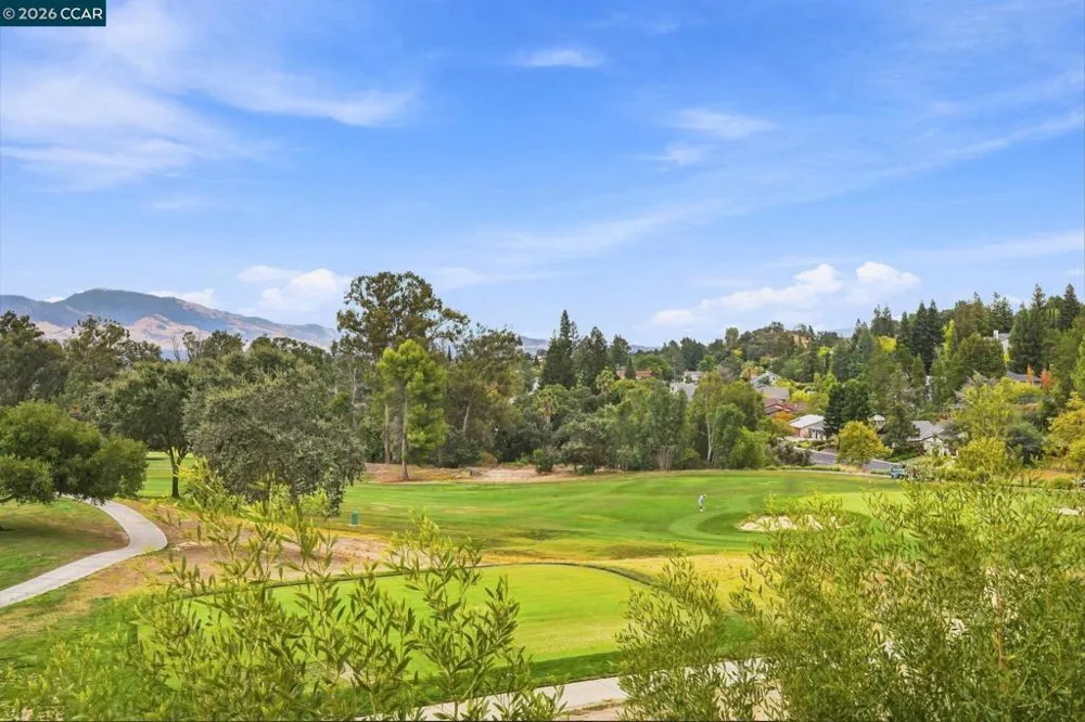 39 Janin Pl Pleasant Hill, CA 94523
