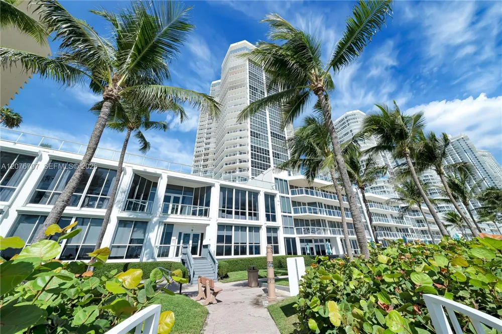 16425 Collins Ave #712 Sunny Isles Beach, FL 33160
