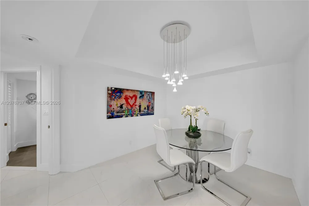 16425 Collins Ave #712 Sunny Isles Beach, FL 33160
