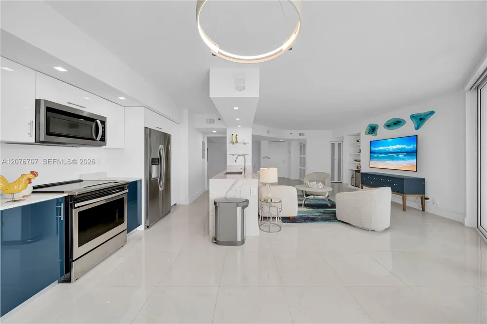 16425 Collins Ave #712 Sunny Isles Beach, FL 33160
