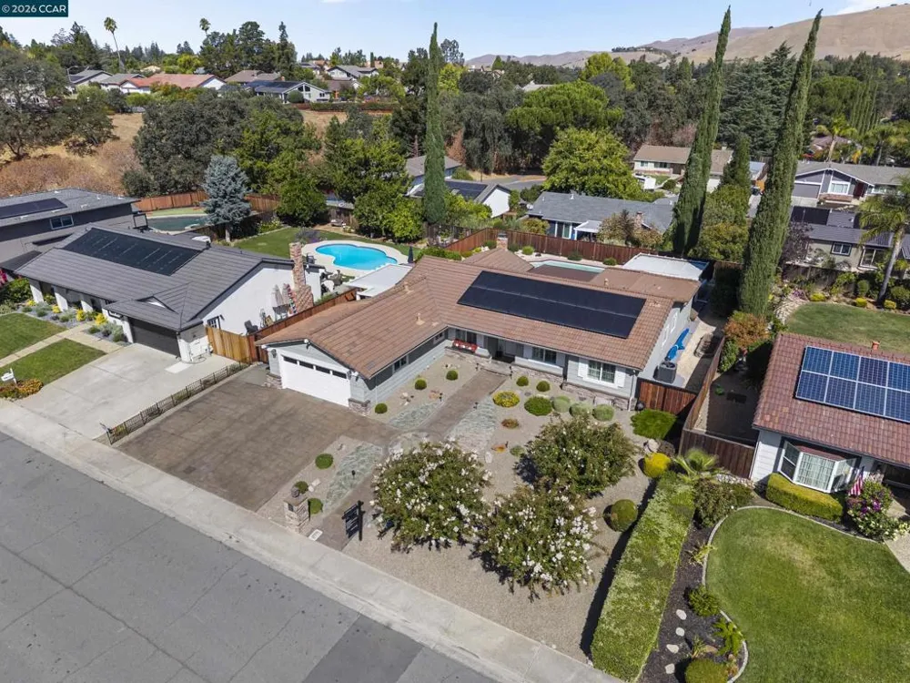 726 Bloching Circle Clayton, CA 94517