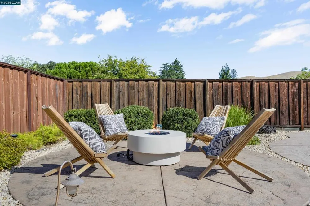 726 Bloching Circle Clayton, CA 94517