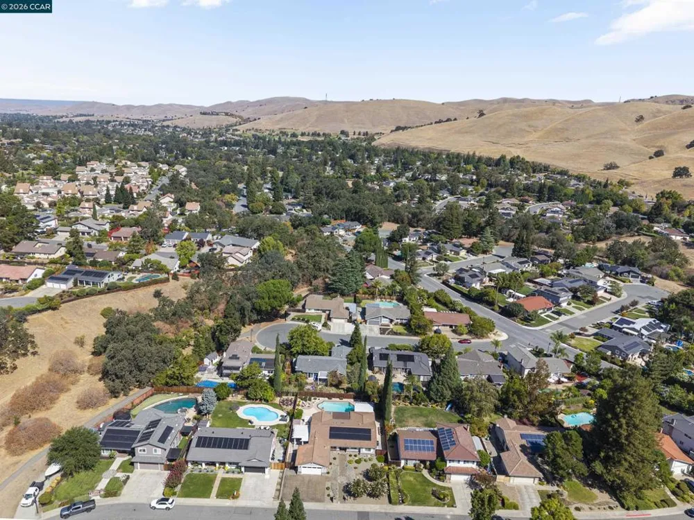 726 Bloching Circle Clayton, CA 94517