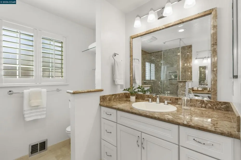 726 Bloching Circle Clayton, CA 94517