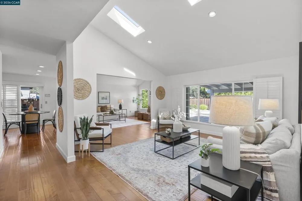 726 Bloching Circle Clayton, CA 94517