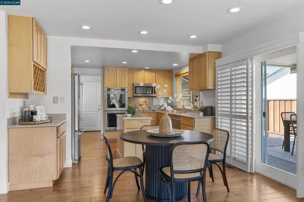 726 Bloching Circle Clayton, CA 94517