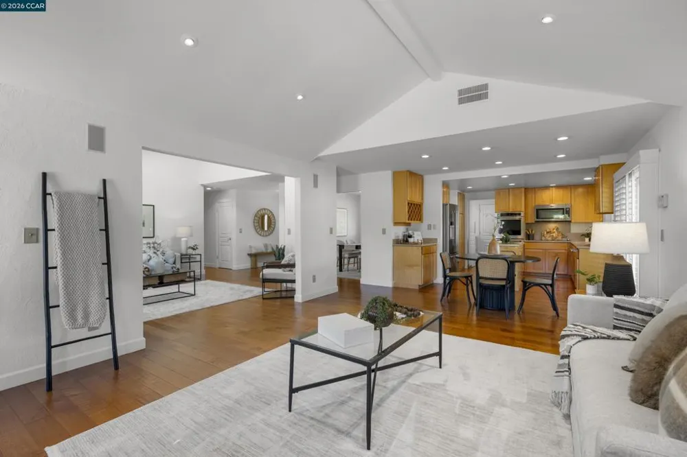 726 Bloching Circle Clayton, CA 94517