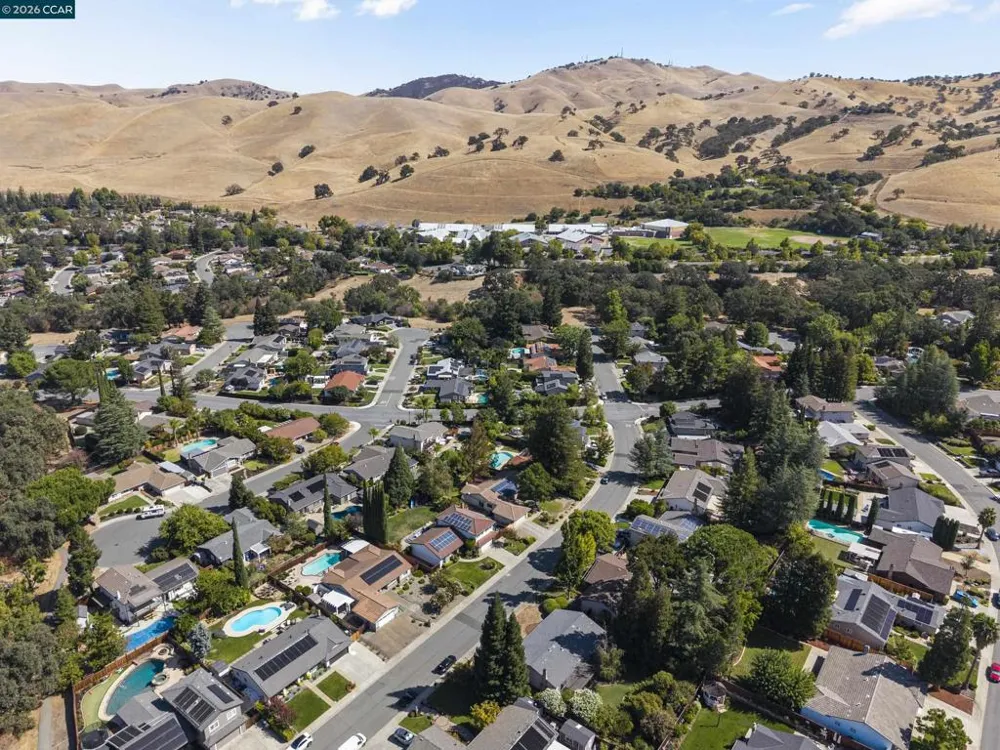 726 Bloching Circle Clayton, CA 94517