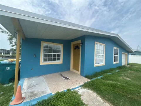 585 LINDLEY TERRACE