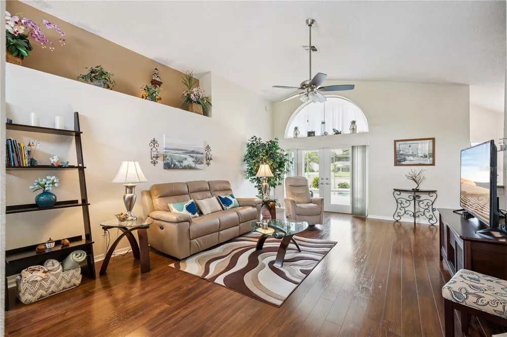 3828 BROOKMYRA DRIVE Orlando, FL 32837