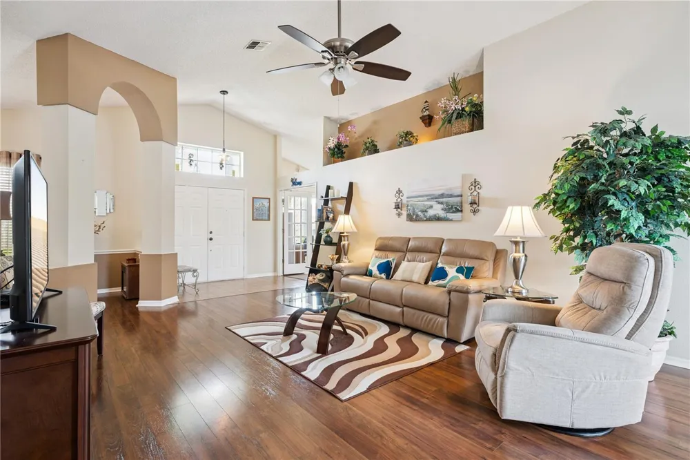 3828 BROOKMYRA DRIVE Orlando, FL 32837