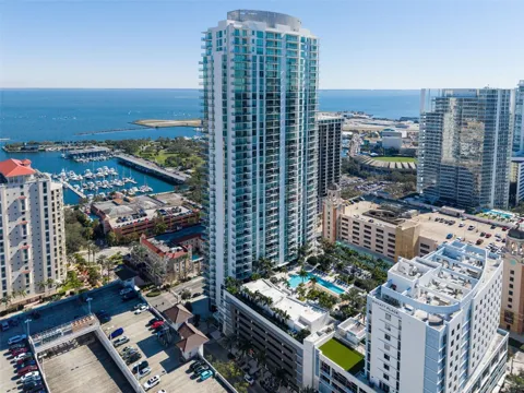 100 1ST AVENUE #305