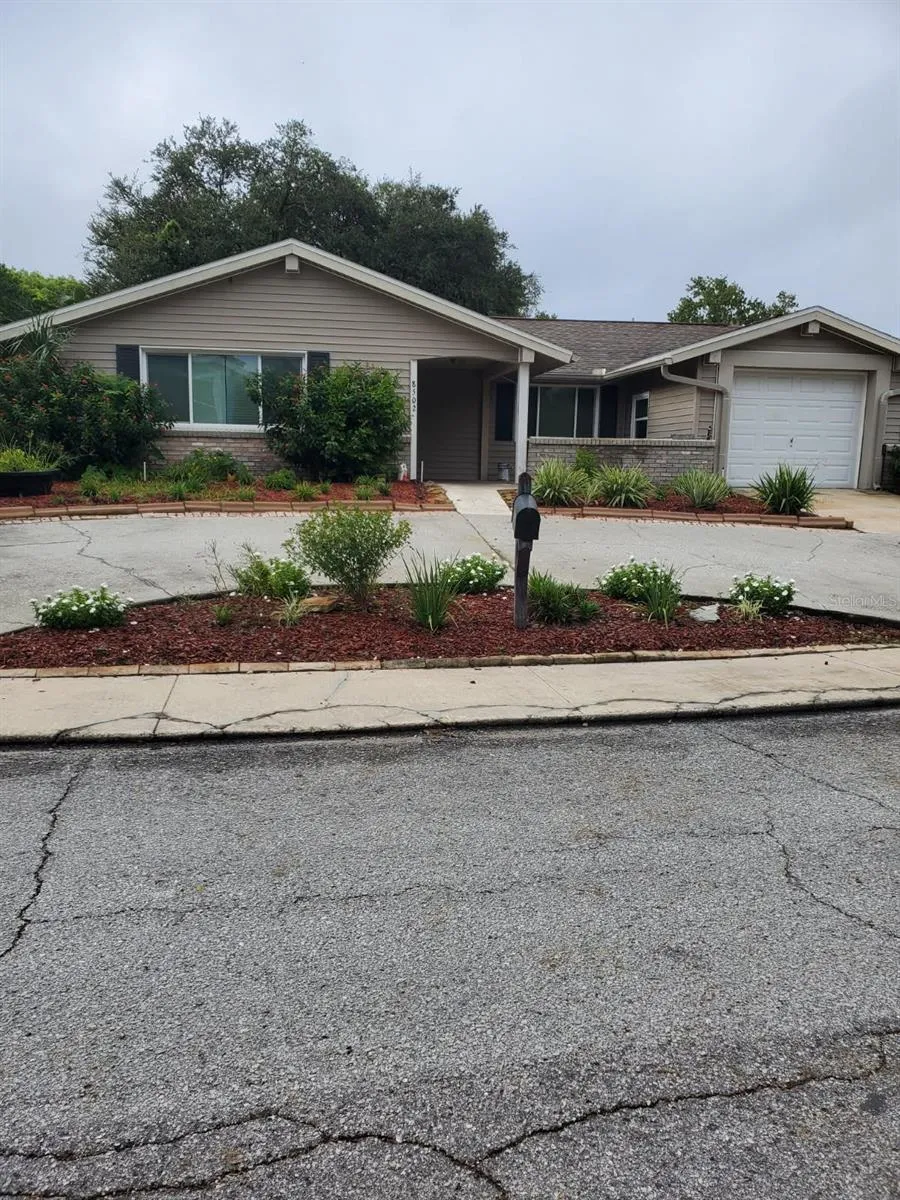 8502 ARROWHEAD DRIVE Hudson, FL 34667