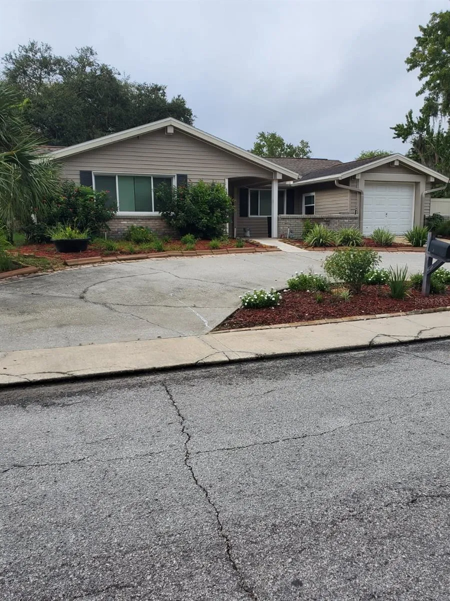8502 ARROWHEAD DRIVE Hudson, FL 34667
